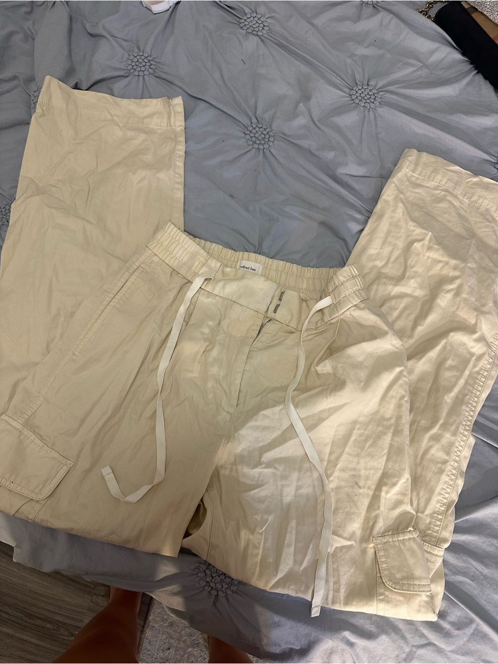 Wilfred Cream Cargo Drawstring Pants